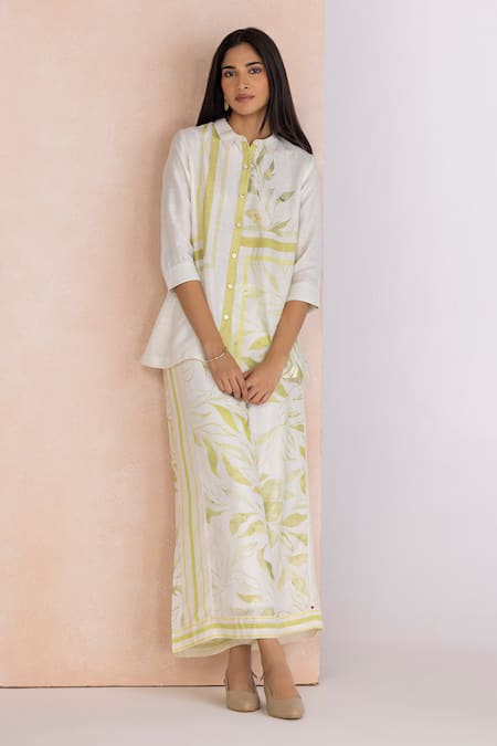 Kaveri_Green Linen Collared La Feuille Printed Shirt _at_Aza_Fashions