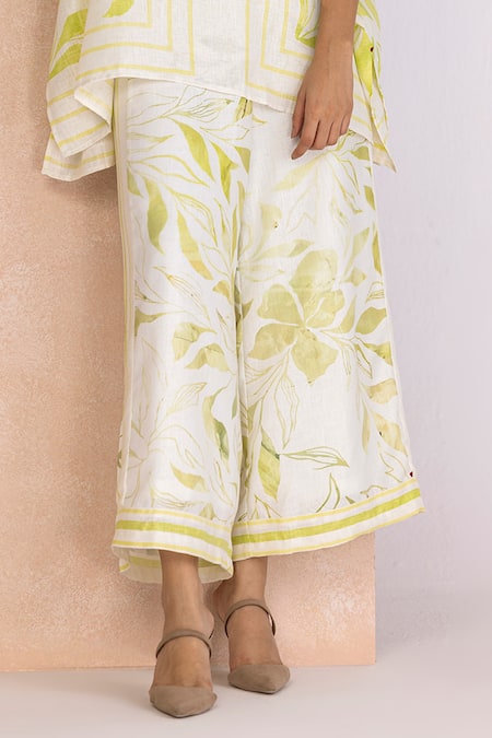 Kaveri Off White Linen Mandarin Collar La Feuille Leaf Pattern Top Pant Set Online at Aza Fashions Kaveri_Off White Linen Mandarin Collar La Feuille Leaf Pattern Top Pant Set _Online_at_Aza_Fashions