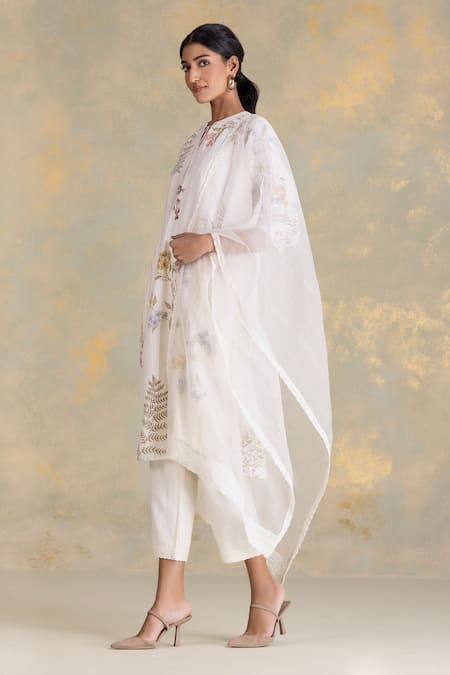 Buy_Kaveri_Off White Linen Lace, Tassels Mandarin Collar Botanique Printed Kurta And Pant Set _Online_at_Aza_Fashions