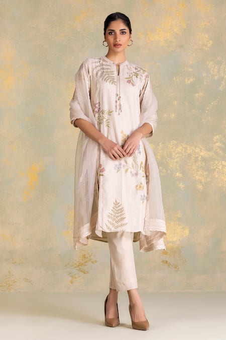 Buy_Kaveri_Off White Linen Zari, Tassels, Lace Mandarin Botanique Printed Kurta With Pant _Online_at_Aza_Fashions