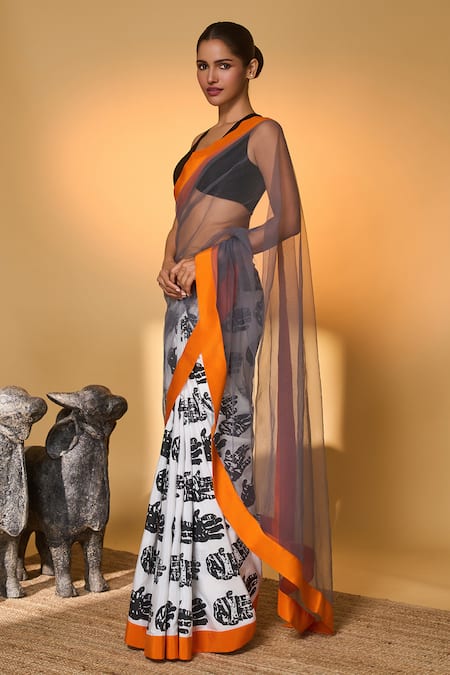 Shop_Masaba_White Silk V-neck Palm Print Saree With Unstitched Blouse Piece 