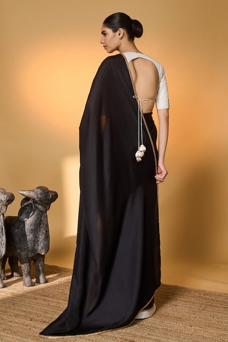 Masaba Camera Print Saree With Unstitched Blouse Piece 