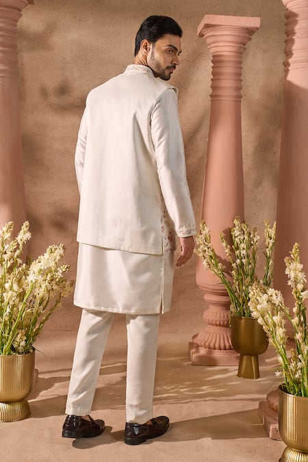 Arihant Rai Sinha Embroidered Bundi & Kurta Set 