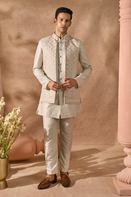 Arihant Rai Sinha Embroidered Bundi & Kurta Set 