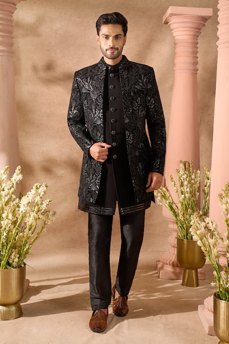 Arihant Rai Sinha Thread Work Sherwani Set 