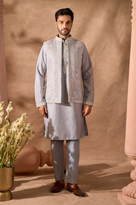 Arihant Rai Sinha Embroidered Bundi & Kurta Set 