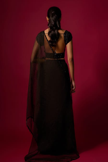 Mehak Murpana Embroidered Blouse Skirt Set 