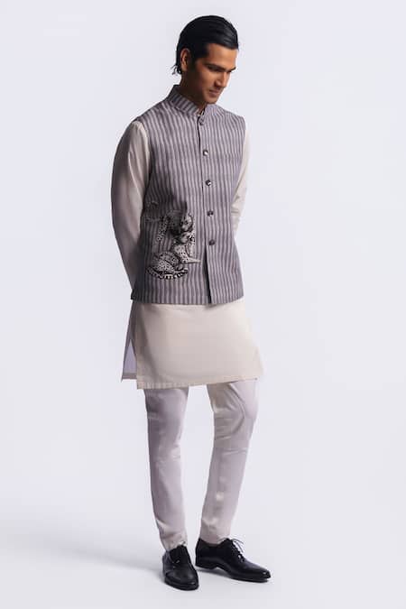 Balance by Rohit Bal_Grey Linen Embroidery, Applique Safari Pattern Bundi _Online_at_Aza_Fashions