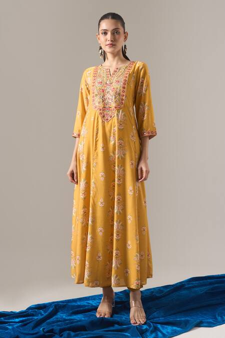 Samyukta Singhania_Mustard Chanderi Silk, Shantoon, Floral Print Anarkali Kurta Set With Dupatta _Online_at_Aza_Fashions