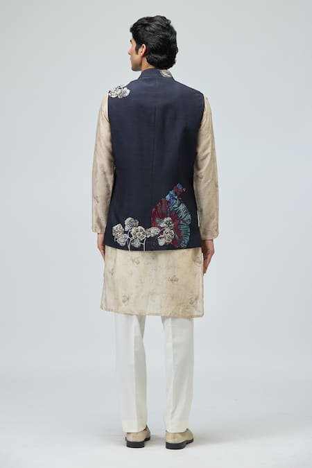 Varun Bahl Embroidered Bundi & Kurta Set 