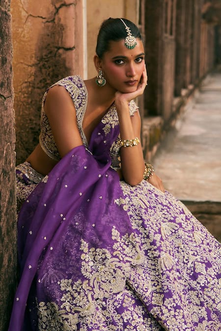 Anushree Reddy_Gold Organza Zari, Stones Sweetheart Neck Mehar Flower Embroidered Lehenga Set _Online_at_Aza_Fashions