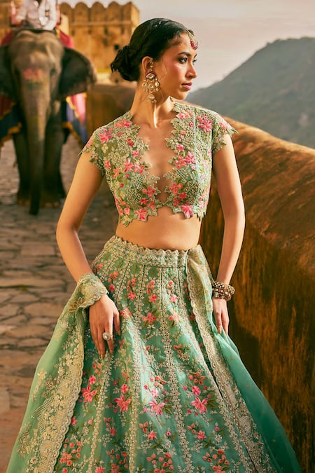 Anushree Reddy_Green Organza Embroidery V-neck Avni Floral Lehenga Set With Blouse _Online_at_Aza_Fashions