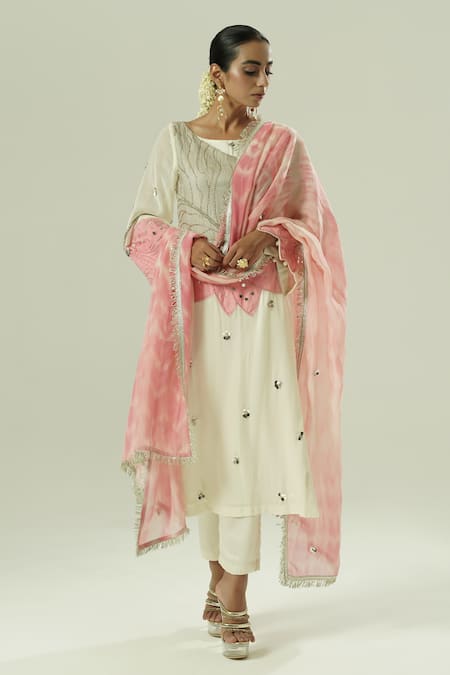 Shwetanga Floral Embroidered Kurta Set 
