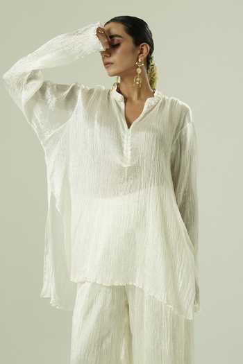 Shop_Shwetanga_Ivory Silk Mandarin Collar Asymmetric Short Kurta And Pant Set _Online_at_Aza_Fashions