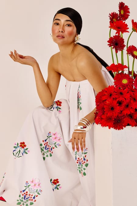 Shop_Therealb_White Cotton Bandeau Neck Floral Jumpsuit 