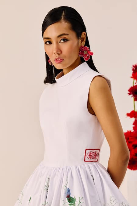 Buy Therealb White Cotton High Neck Balloon Hem Floral Dress Online at Aza Fashions Buy_Therealb_White Cotton High Neck Balloon Hem Floral Dress _Online_at_Aza_Fashions