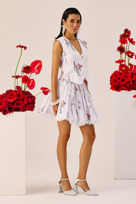 Therealb White Floral Printed Vest & Skirt Set 