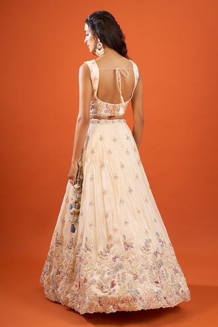 Samyukta Singhania Floral Embroidered Lehenga Set 