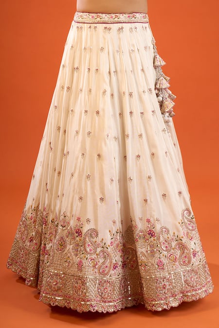 Samyukta Singhania_Cream Tissue Sequins, Zari, Stones, Embroidery, Tassels Paisley Lehenga Set _at_Aza_Fashions