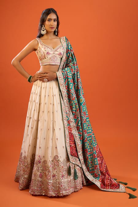 Samyukta Singhania Sequinned Tissue Embroidered Lehenga Set 