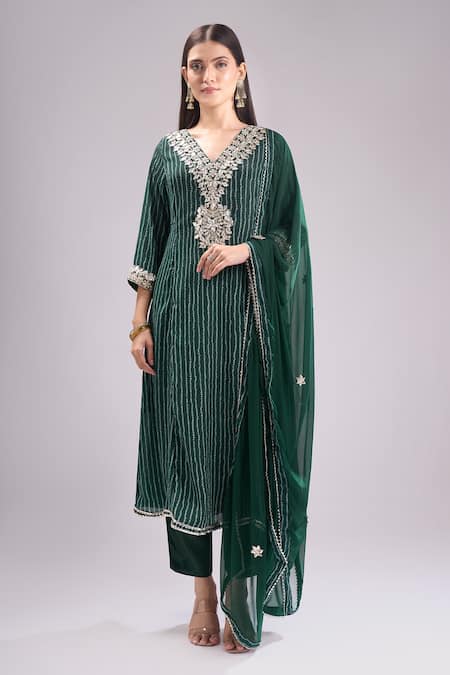 Samyukta Singhania Printed Kurta Set 