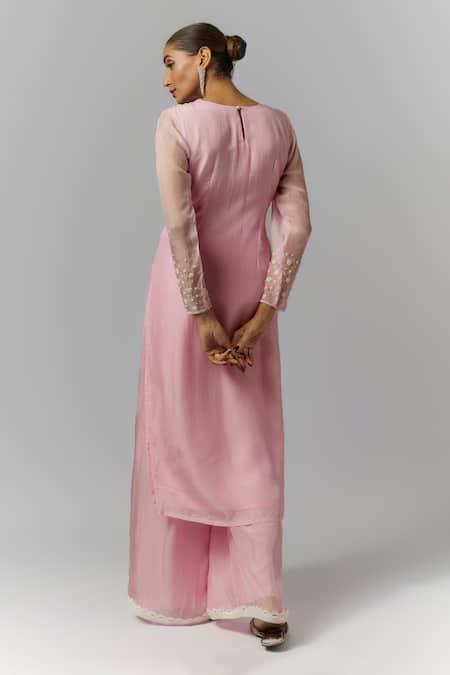 Essay By Sumedha Agrawal Embroidered Kurta Set 