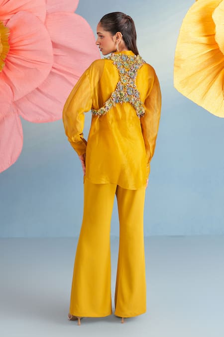 Parul And Preyanka Daisy Embroidered Bolero Pant Set 