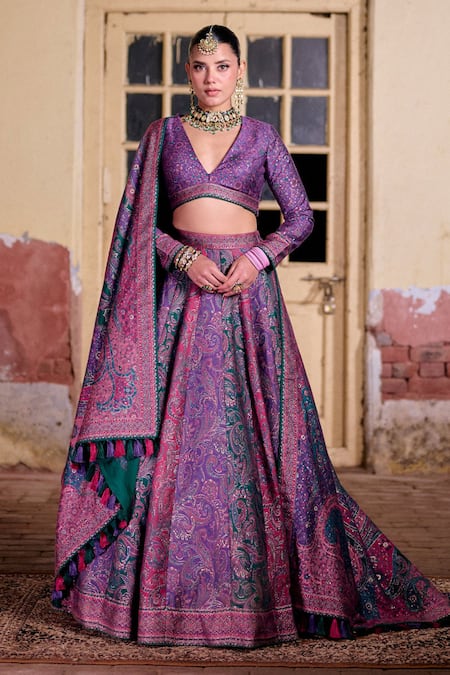Safaa Noorbano Paisley Woven Lehenga Set 