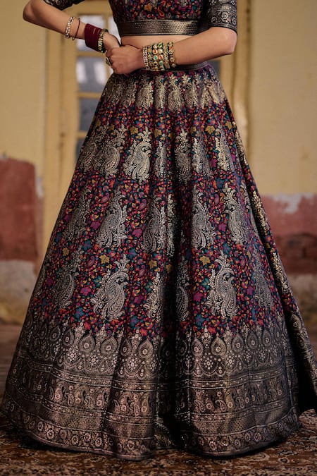 Buy_Safaa_Black Silk Zari High Neck Dua-e-khair Kani Paisley Pattern Lehenga Set 