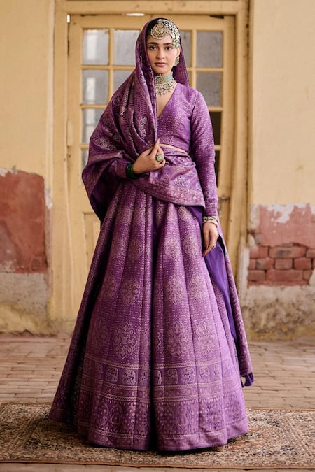 Safaa Zehnaseeb Bandhani Pattern Lehenga Set 