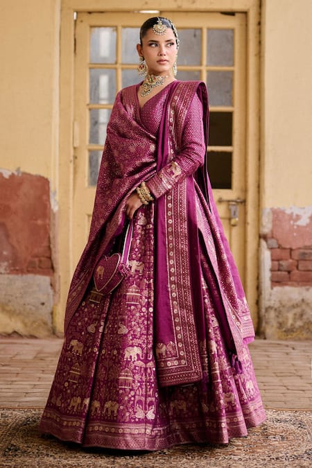 Shop Safaa Magenta Vegan Silk, Shantoon Zari Sultana Woven Lehenga Set Online at Aza Fashions Shop_Safaa_Magenta Vegan Silk, Shantoon Zari Sultana Woven Lehenga Set _Online_at_Aza_Fashions
