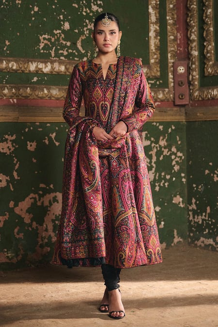 Safaa Zafraani Paisley Woven Anarkali Set 