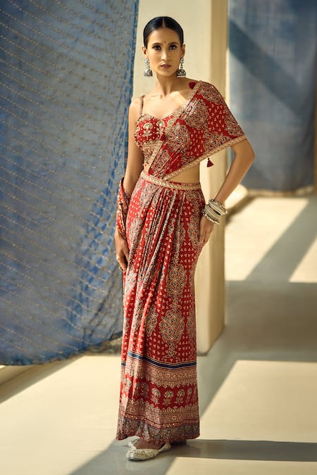 Shop Samyukta Singhania Maroon Satin, Viscose, Modal Zari, Geometric Print Pre-draped Saree With Blouse Shop_Samyukta Singhania_Maroon Satin, Viscose, Modal Zari, Geometric Print Pre-draped Saree With Blouse