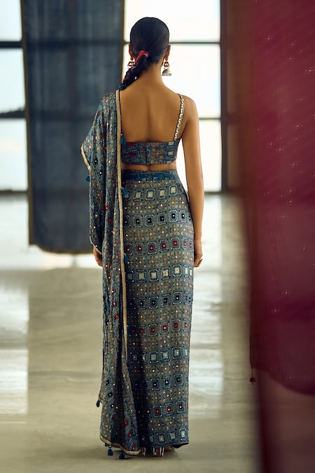 Samyukta Singhania Geometric Print Pre-Draped Saree With Blouse 