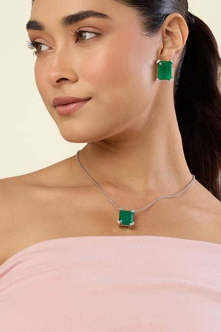 Isharya Reverie Emerald Necklace Set 