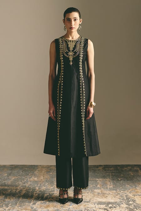 Shimona Metallic Embroidered Kurta & Pant Set 