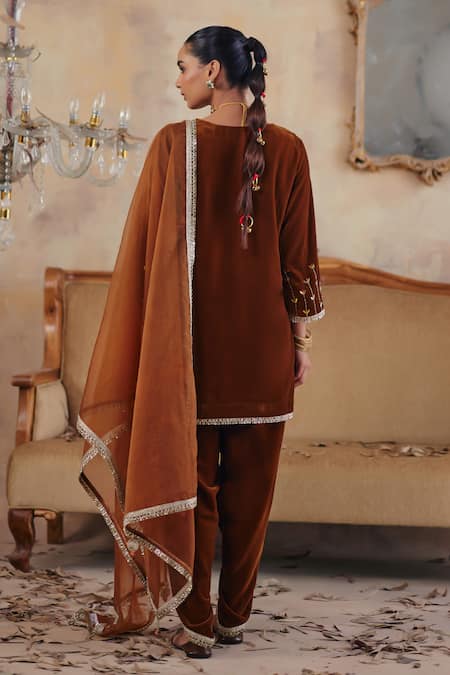 Ajiesh Oberoi Saaz Velvet Kurta Dhoti Pant Set 
