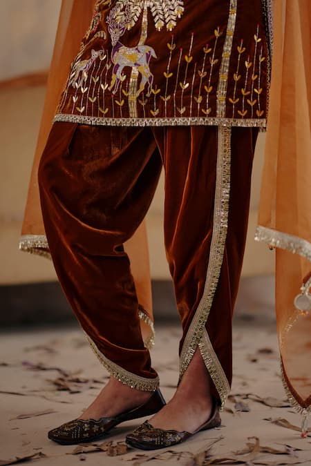 Ajiesh Oberoi Gold Organza, Velvet Zari, Mirrors, Metallic Thread, Saaz Kurta Dhoti Pant Set Online at Aza Fashions Ajiesh Oberoi_Gold Organza, Velvet Zari, Mirrors, Metallic Thread, Saaz Kurta Dhoti Pant Set _Online_at_Aza_Fashions