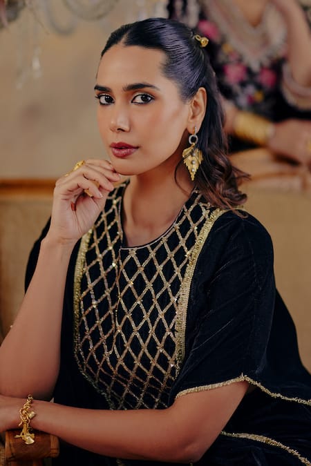 Ajiesh Oberoi Black Velvet Embroidery Ruaab Cape And Pant Set at Aza Fashions Ajiesh Oberoi_Black Velvet Embroidery Ruaab Cape And Pant Set _at_Aza_Fashions