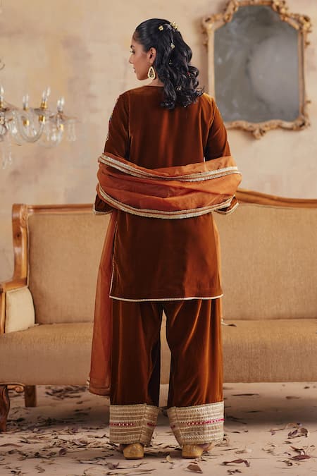 Ajiesh Oberoi Afsana Embroidered Yoke Kurta Salwar Set 