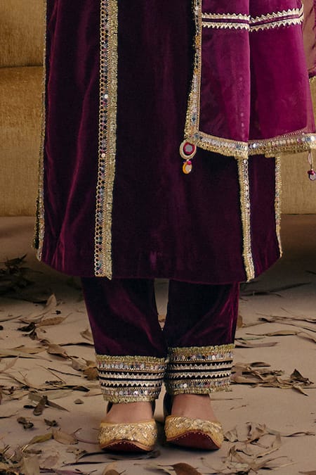 Ajiesh Oberoi Wine Velvet, Organza Mirrors, Gota Patti, Roohani Embroidered Kurta Pant Set Online at Aza Fashions Ajiesh Oberoi_Wine Velvet, Organza Mirrors, Gota Patti, Roohani Embroidered Kurta Pant Set _Online_at_Aza_Fashions
