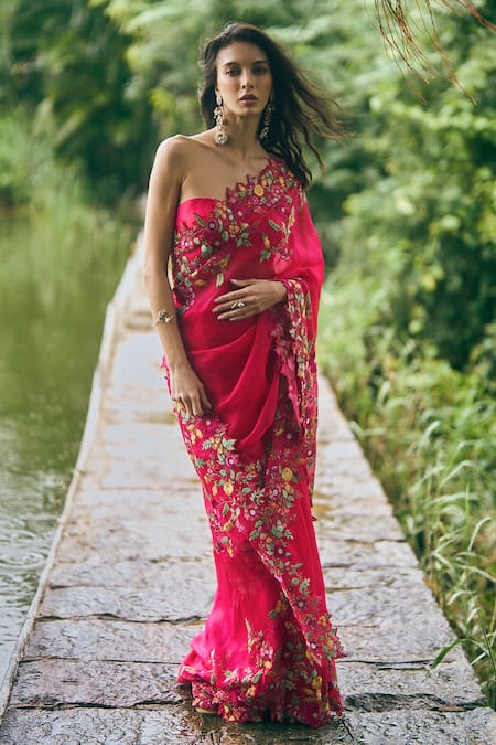 Anushree Reddy Thread Embroidered Saree With Unstitched Blouse Piece 