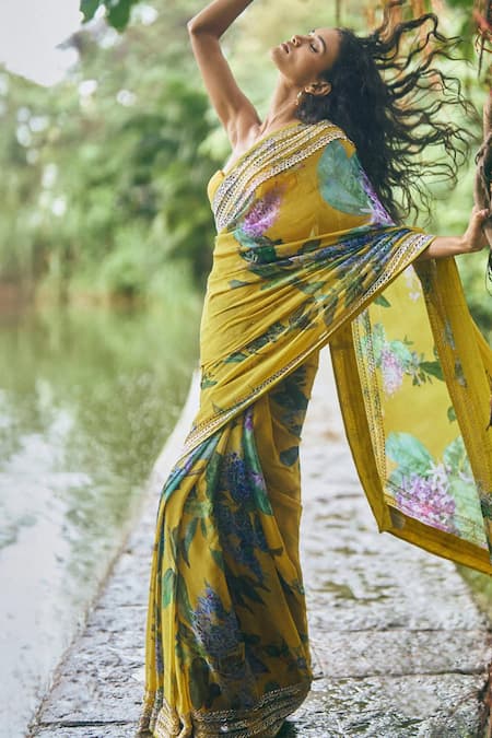 Anushree Reddy Printed Saree With Unstitched Blouse Piece 