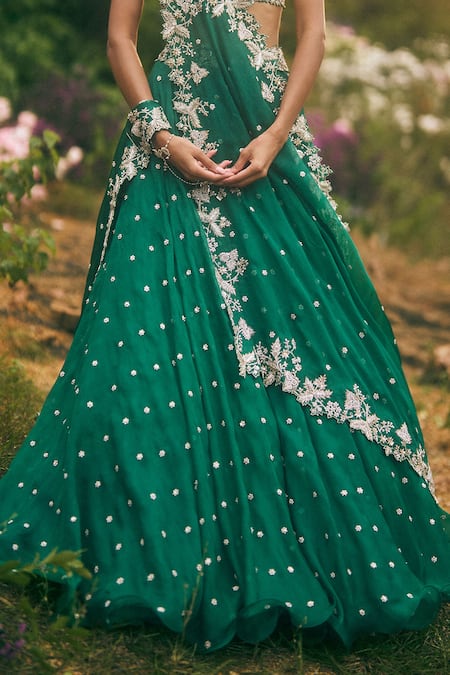 Anushree Reddy_Emerald Green Organza Embroidery, Sequins, Zari V-neck Lehenga Set _Online_at_Aza_Fashions