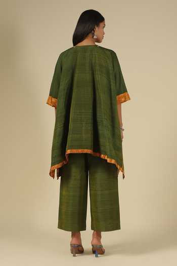Shop LATHA PUTTANNA Olive Green Silk Sequins, Embroidery Split V-neck, Yes Raw Kurta And Pant Set at Aza Fashions Shop_LATHA PUTTANNA_Olive Green Silk Sequins, Embroidery Split V-neck, Yes Raw Kurta And Pant Set _at_Aza_Fashions