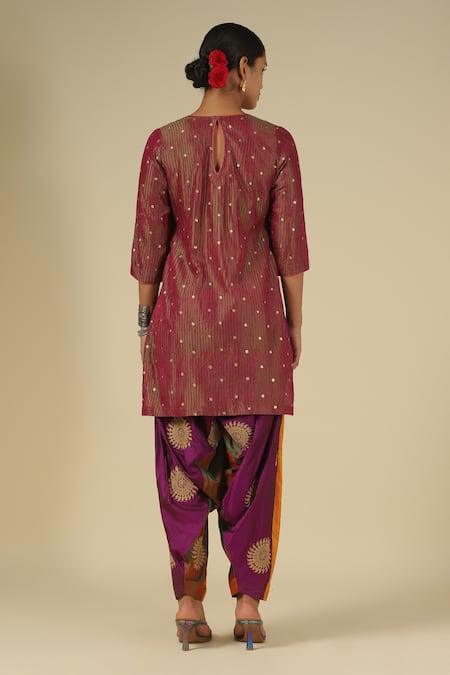 LATHA PUTTANNA Hand Embroidered Karnataka Silk Kurta Set  