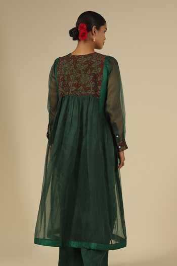 LATHA PUTTANNA_Green Silk, Organza Embroidery Round Neck, Yes Block Print Kalamkari Kurta Set _at_Aza_Fashions