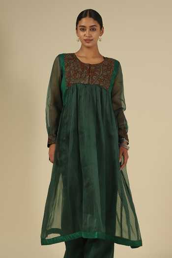 Shop_LATHA PUTTANNA_Green Silk, Organza Embroidery Round Neck, Yes Block Print Kalamkari Kurta Set 