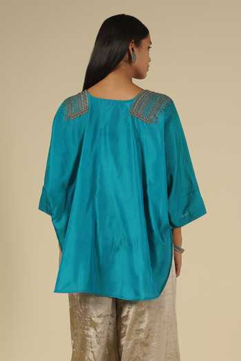 Buy_LATHA PUTTANNA_Gold Silk Embroidery Round Neck Thread Top 