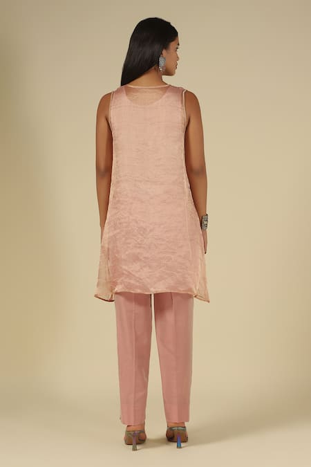 Shop LATHA PUTTANNA Pink Organza, Tissue, Silk, Cotton Beads Split V-neck Embellishment Kurta Set at Aza Fashions Shop_LATHA PUTTANNA_Pink Organza, Tissue, Silk, Cotton Beads Split V-neck Embellishment Kurta Set _at_Aza_Fashions
